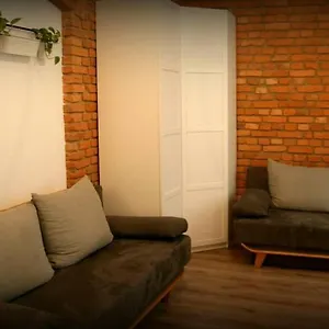 https://kawalerka-centrum-strzalowa.poznan-hotels.com